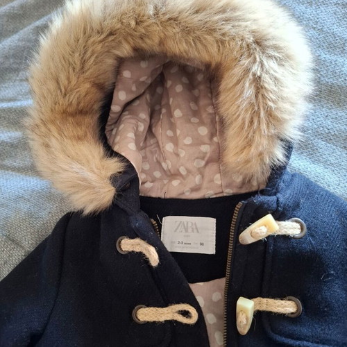 Montgomery coat Zara like new, size 2-3 years with hood and gift slippers