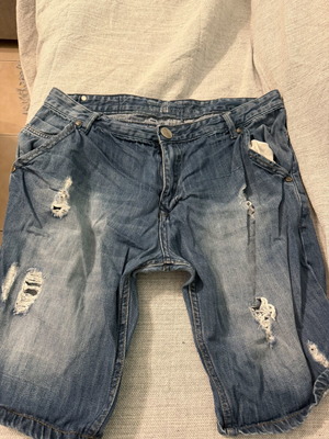 Splendid jean shorts used, size L, blue
