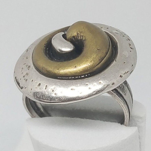 Handmade two-tone statement ring spiral yin yang new