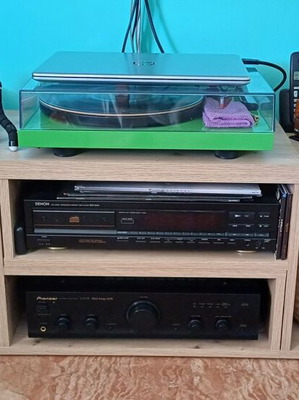 TV unit melamine like new, extendable length 124x35x38 cm