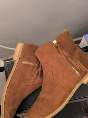 Castor boots new, brown, size 39