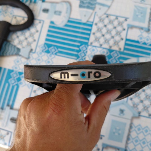 Micro Mini 3-in-1 scooter seat and O-bar handle