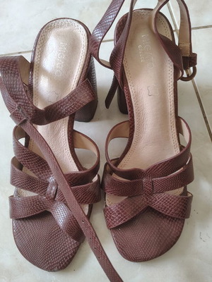 Migato sandals size 37 like new, brown croco shade