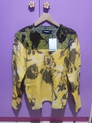 Desigual women's sweater Large new, yellow with pattern