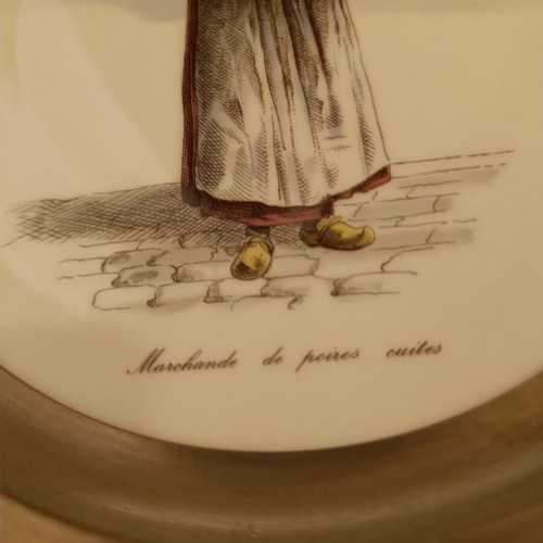 Limoges decorative plate like new, collection The Trades of Old Paris