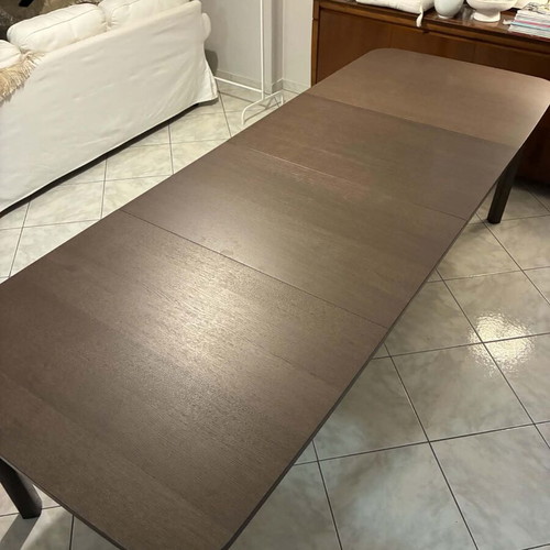 Extendable dining table up to 260cm like new