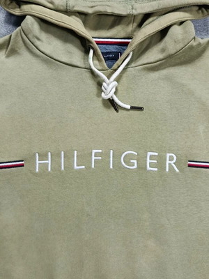 Tommy Hilfiger Olive Green Embroidered Spellout Hoodie Size XL Like New