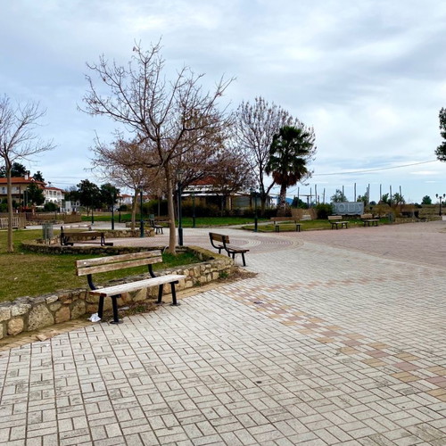 Μεζονέτα 120 τ.μ. επιπλωμένη με τζάκι και κήπο στη Χαλκιδική