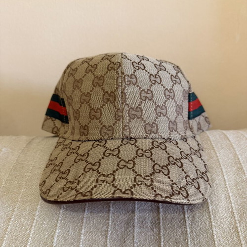 Gucci hat new, one size