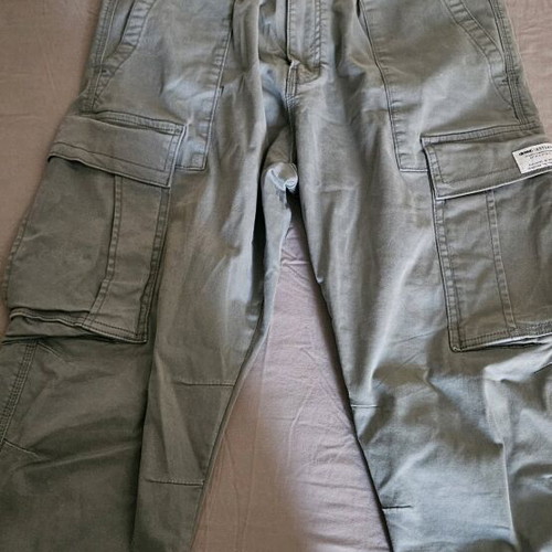 Set of 3 blouses and Zara cargo pants like new
