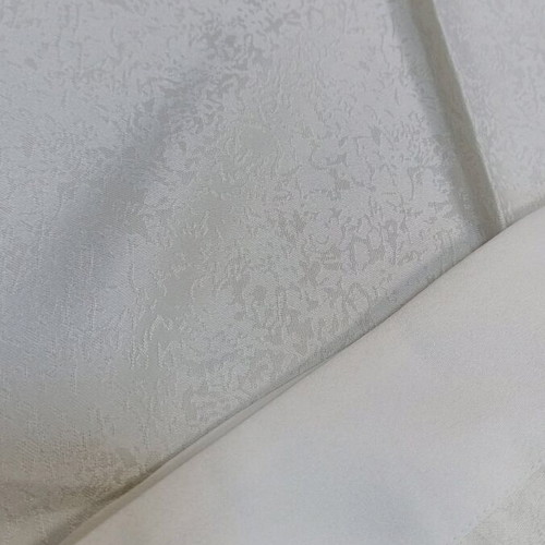 Tablecloth set 5 pieces new, jacquard with satin border, of white