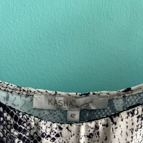 Snake satin top new, sizes M and XL