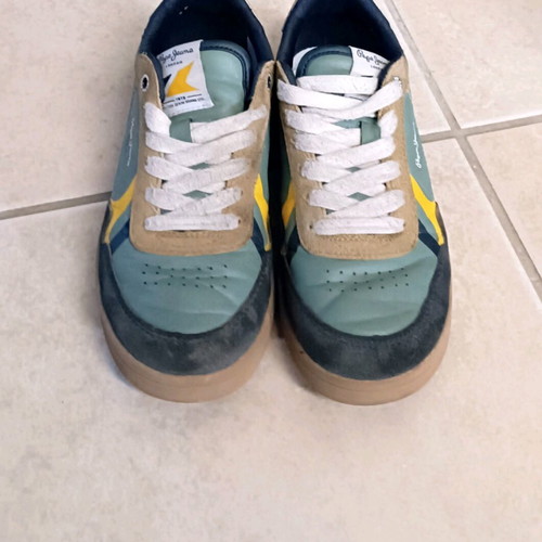 Pepe Jeans kids' athletic shoes like new, size 33, multicolor