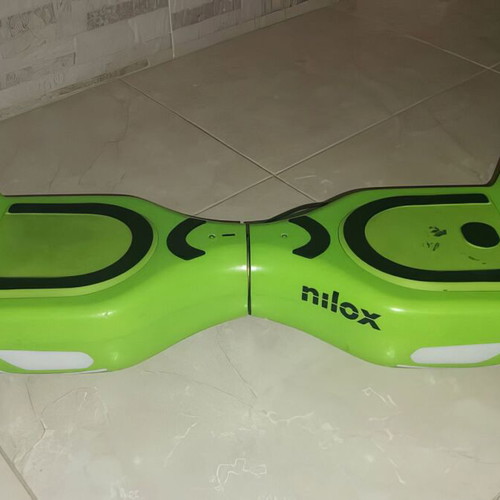 Nilox DOC 2+ hoverboard used with speaker and bluetooth