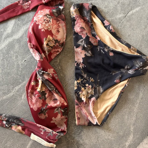Madame Shoushou bikini size small like new, multicolor