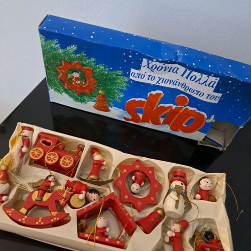 Vintage Skip Christmas ornaments like new with box