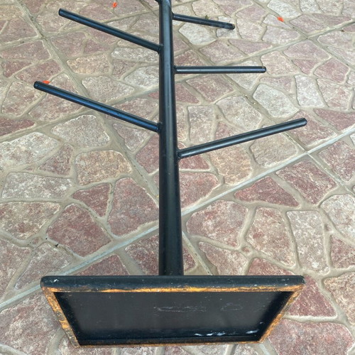 Iron stand tree used for decoration