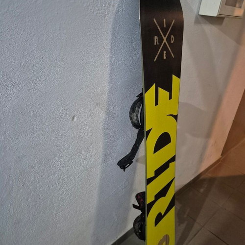 Snowboard Ride Highlight UL 158 with bindings used, ultralight