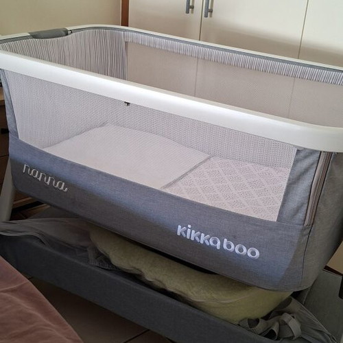 Kikka Boo Nanna baby cot like new with storage and mosquito net
