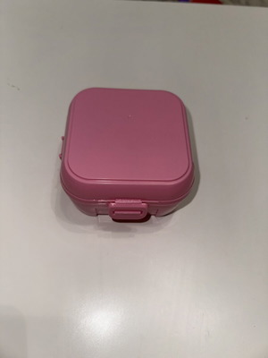 Makeup sponges new, soft for foundation and contour