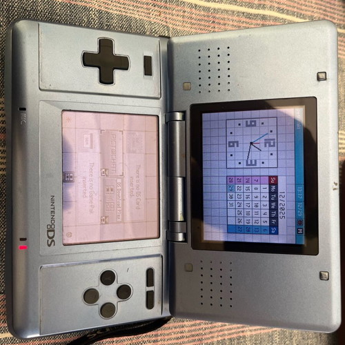 Nintendo DS used, fully functional with charger
