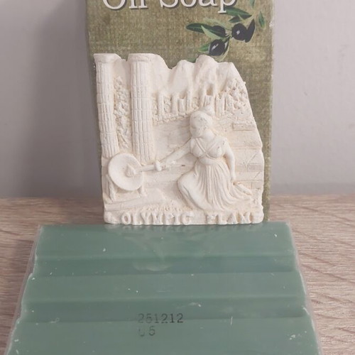 Decorative magnet with olive oil soap