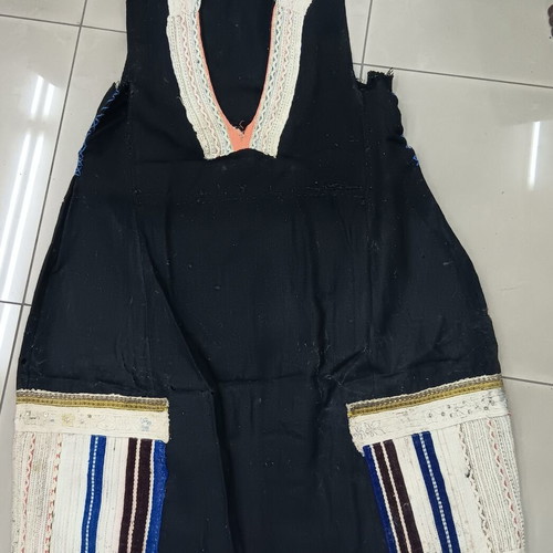 Traditional collectible wool dress era No 67 used