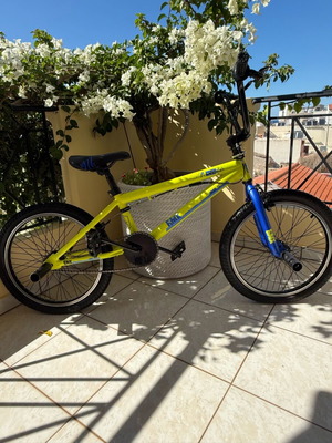 Super BMX Bicycle in Like New Condition