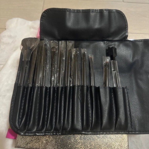 Professional makeup brush set with leather case new