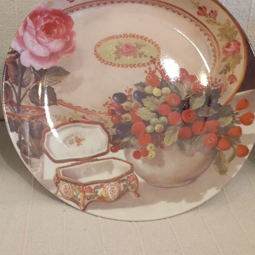 Limoge Collection decorative plates like new, set of 4 porcelain