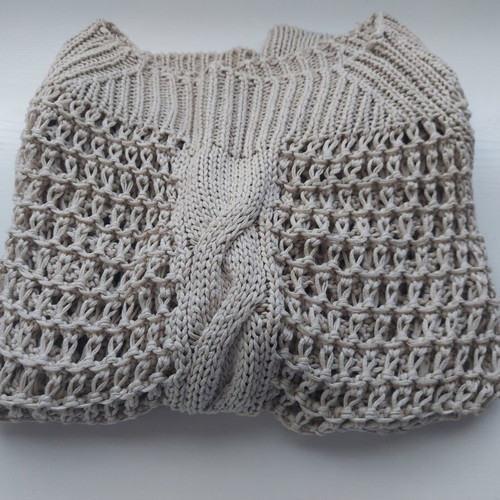 Women's perforated blouse used, ecru color, size M