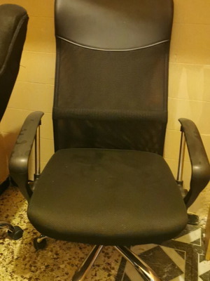 Office chairs like new, pack of 4, black