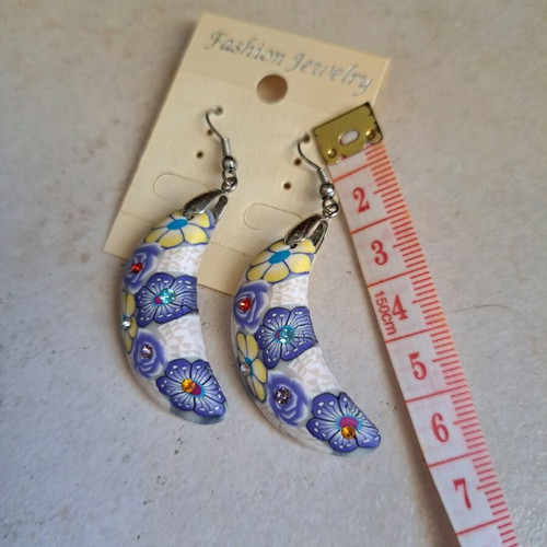 Multicolored crescent moon earrings with stones new