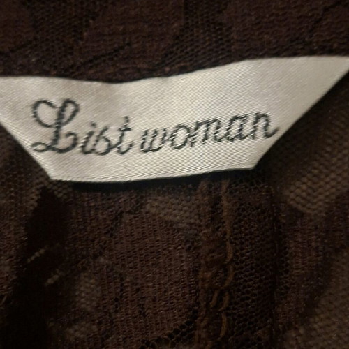 Fitted shirt size M like new brown elastic lace with cream details
