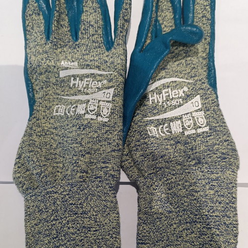 Hyflex 11-501 Cut Protection Gloves Size 10 Like New