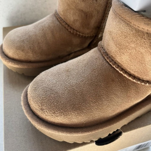 UGG kids ankle boots tan like new, size 25