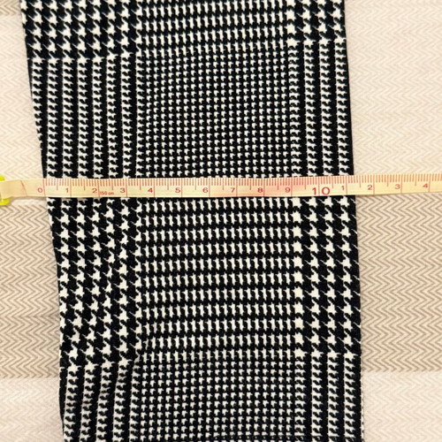 Stradivarius leggings pants size M, like new, black and white checkered