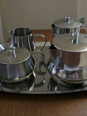 Stainless steel serving set like new
