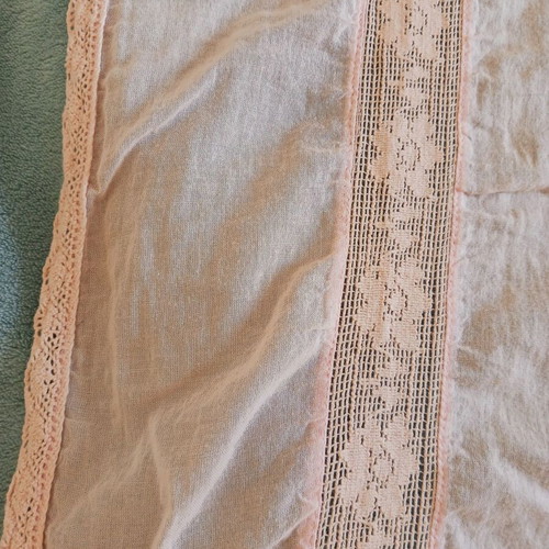 Cotton scarf H&M like new, pink with embroidery
