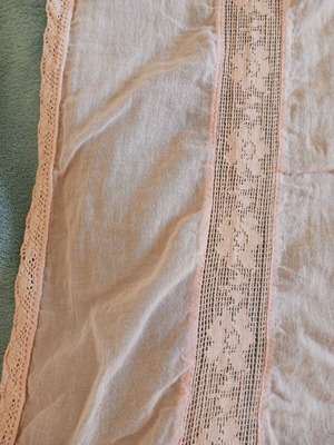 Cotton scarf H&M like new, pink with embroidery