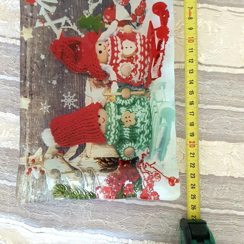 Christmas decorative platter like new with Xmas theme
