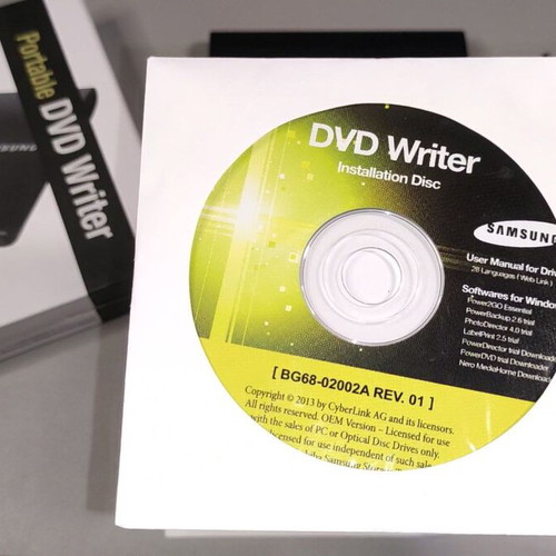 Samsung SE-208 Portable DVD-RW like new with USB cable and software CD