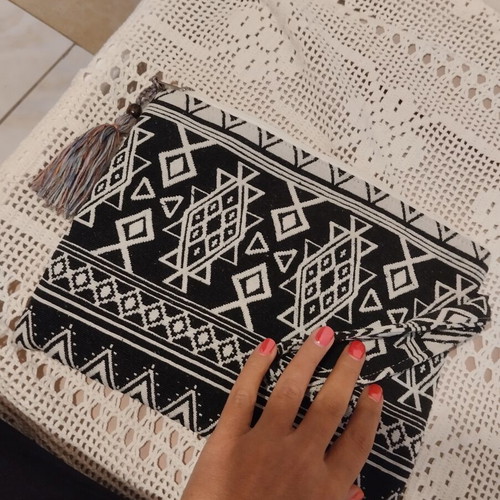 Fabric clutch bag like new, 27x21 cm