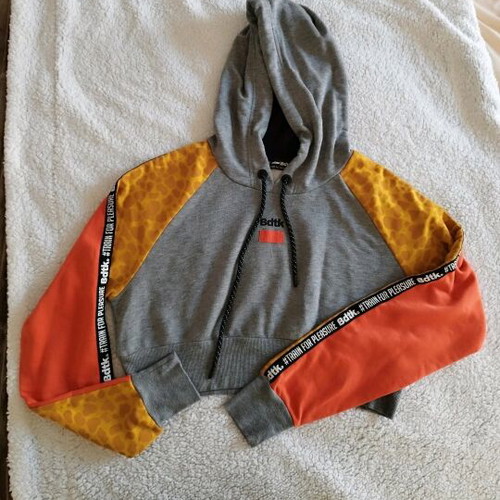 Bdtk crop top sportswear like new, size XL, gray and orange