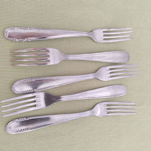 Small forks used, set of 5