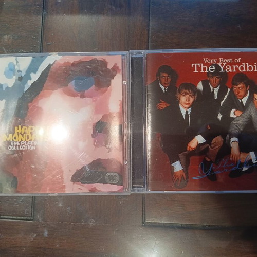 2 CD collections Greatest Hits Happy Mondays and The Yardbirds like new