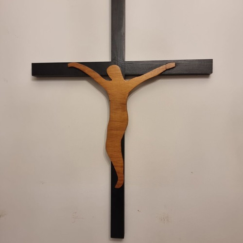 Wooden cross like new, dimensions 80×55