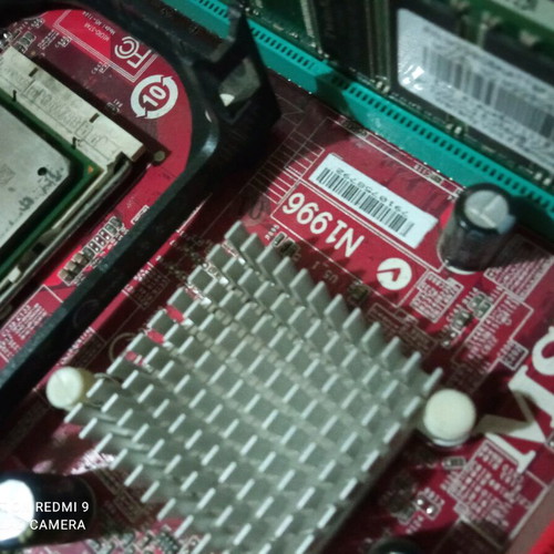 Motherboard used with CPU, cooler and 768MB RAM