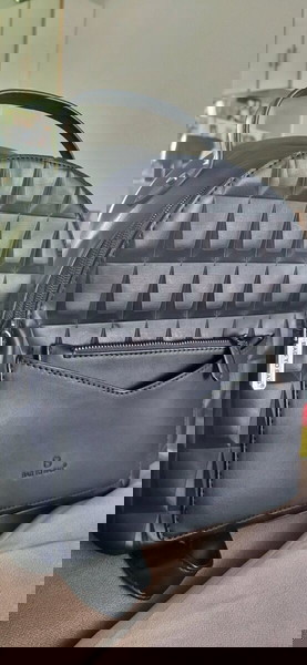 Γυναικεία τσάντα πλάτης