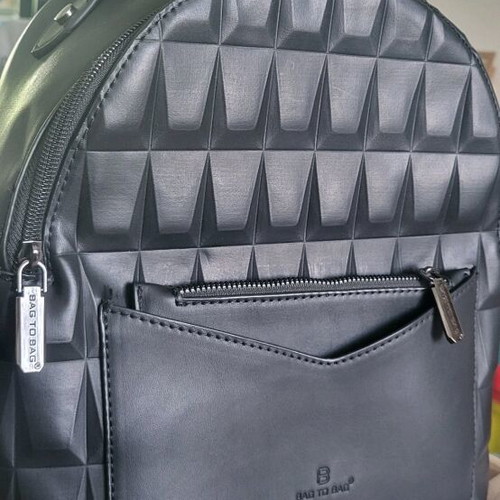 Bag to Bag women's backpack like new, black